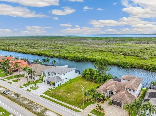 3508 Surfside Blvd, Cape Coral, FL 33914
