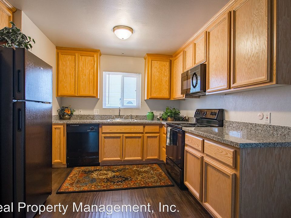 1st image of 2805 Pioneer Dr APT 7