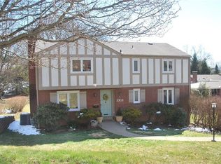 1301 Firwood Dr, Pittsburgh, PA 15243