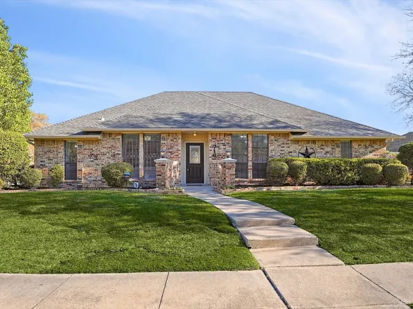 716 Sparrow Ln, Coppell, TX 75019