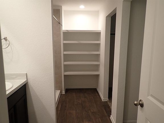 4th image of 14962 Cypress Hollow Dr