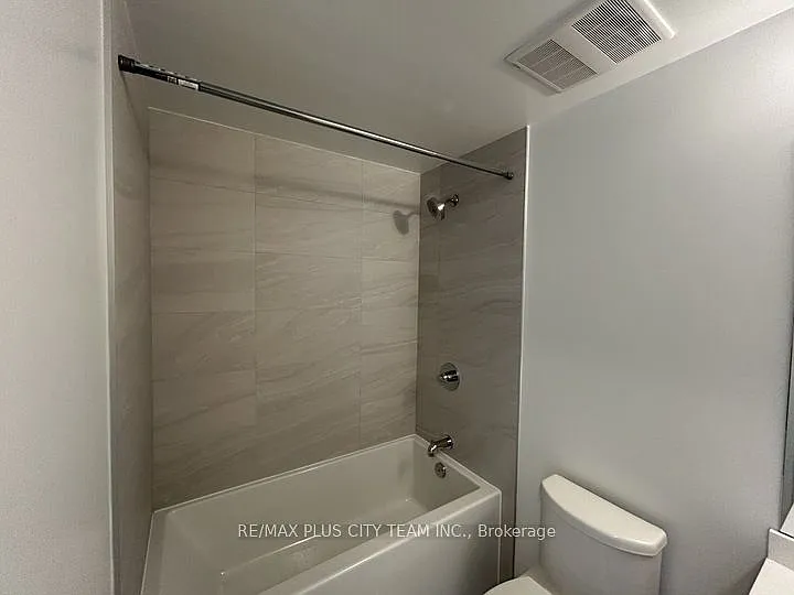 2075 Lakeshore Rd #2301 — Photo 8
