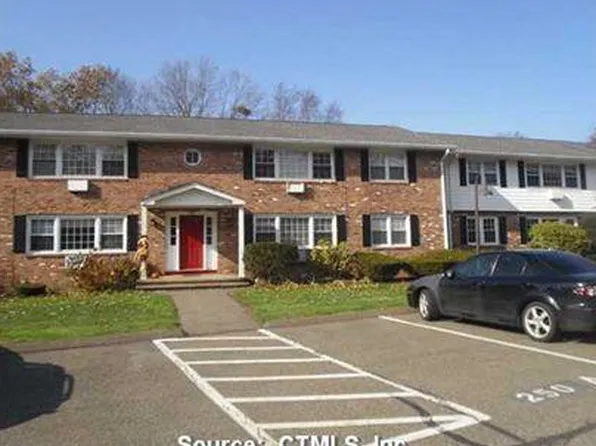250 Robin Ln APT A, Cheshire, CT 06410