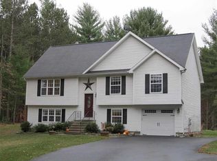 47 Barrington Dr, Gansevoort, NY 12831