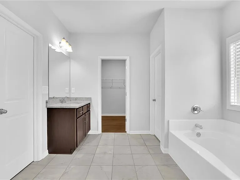 3187 Oxford Mill Ln — Photo 24