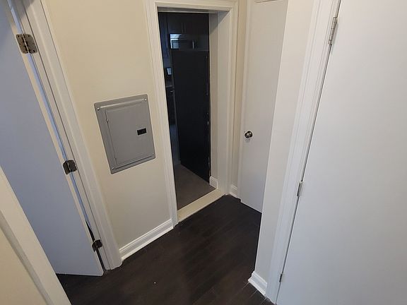 3rd image of 77 Magnolia Ave