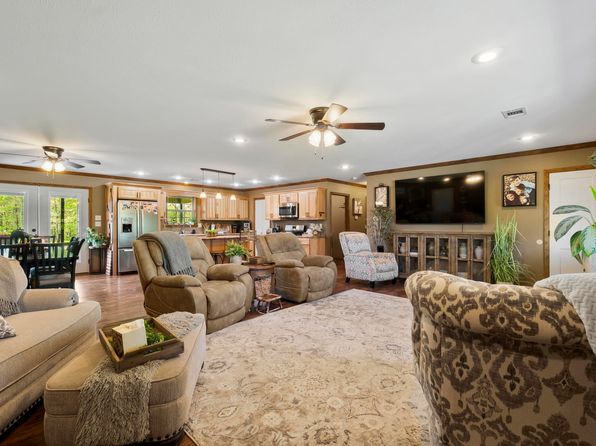 3233 Highway 16, Pangburn, AR 72121