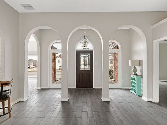 2nd image of 9025 Chimneyrock Blvd