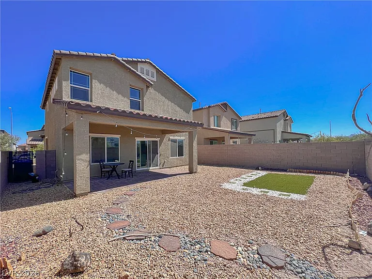 385 Canyon Mist Ct — Photo 29