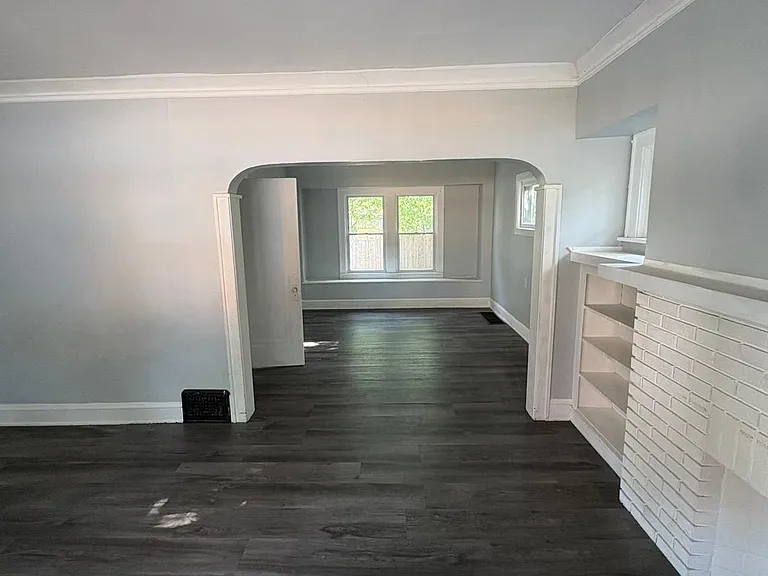 4621 Denmark Ave — Photo 5