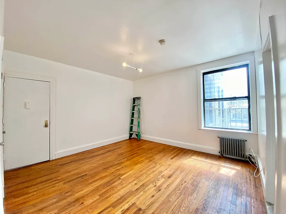 669 Hancock St #2A
