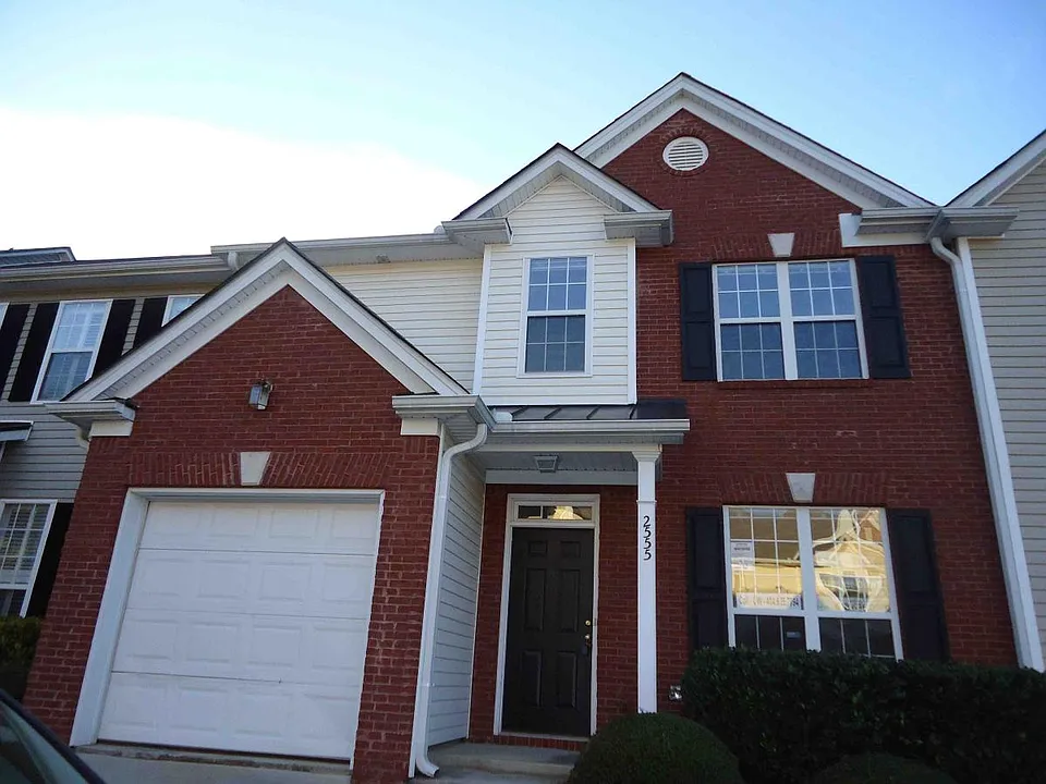 2555 Avery Park Cir