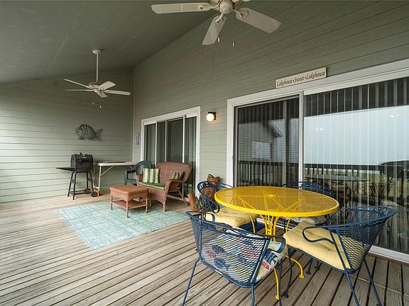 3rd image of 325 Carolcrest Ln Unit 15