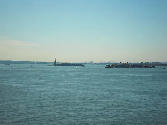 Rented by CCG Real Estate Brokerage | media 26