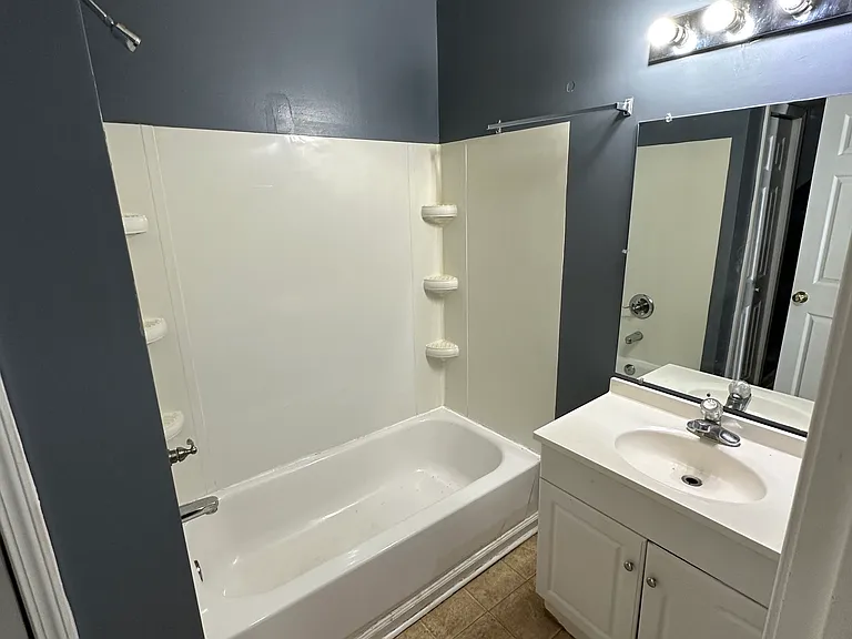 127 S Highland St — Photo 7