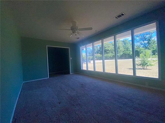 4th image of 38 Woodland Dr