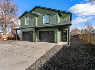 369 Beechwood Way, Medford, OR 97501