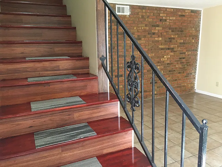 3216 Delaware Ave #C — Photo 2
