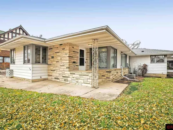 606 State St N, Waseca, MN 56093