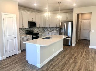 438 Courtfield Way, Castle Pines, CO 80108