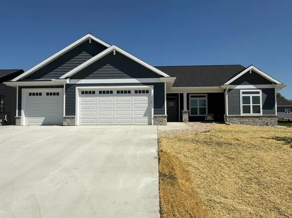 6247 Ronald Reagan Dr, Deforest, WI 53532