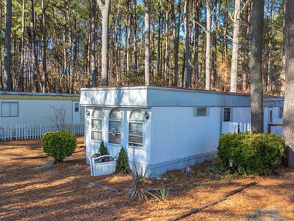 4th image of 29869 Lawrence Cir