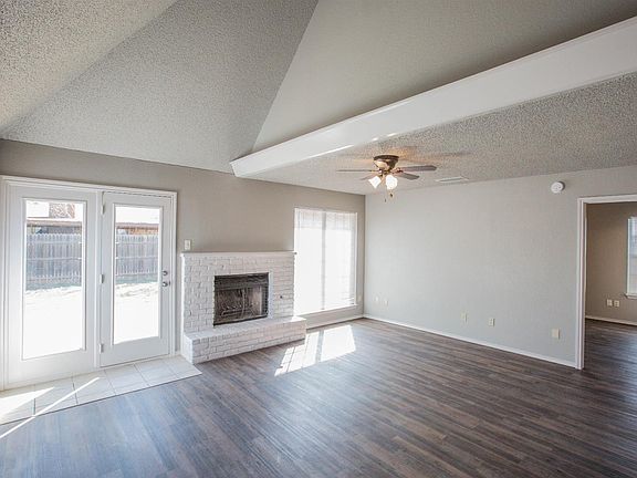 3rd image of 302 N Englewood Ave