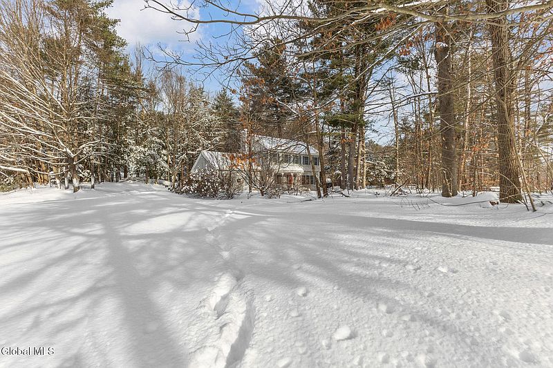 4th image of 288 Northern Pines Road