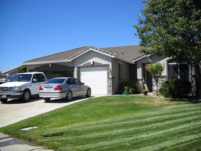 1st image of 470 Kestrel Ct