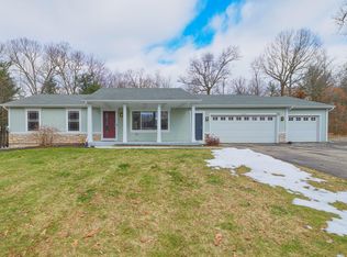 3467 Autumn Wood Dr, Hamilton, MI 49419