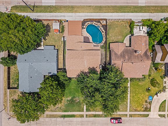 2nd image of 3837 Shadycreek Dr