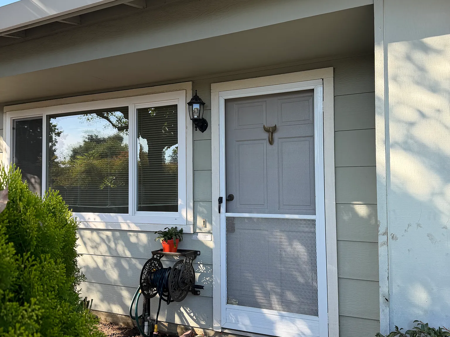 2 bed, 930 sqft, $2,950 — Photo 2