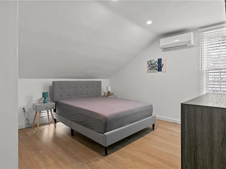 13 Sherman St #3 — Photo 10