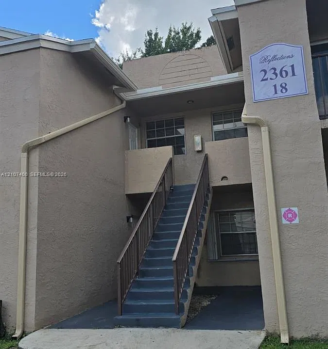 2361 NW 96th Ter #18H