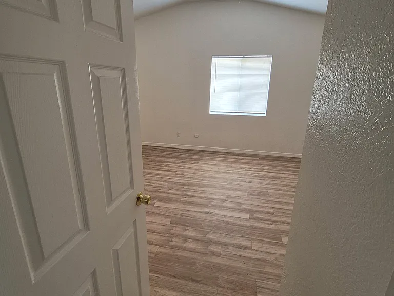 6644 Mariposa Dr — Photo 52