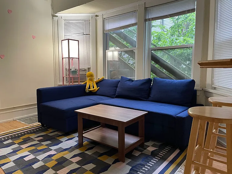 712 W Illinois St — Photo 13