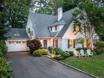 50 Eakins Road, Manhasset, NY, 11030