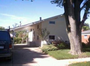 17041 Arlington Ave, Allen Park, MI 48101