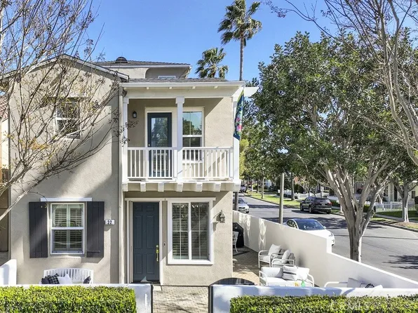 22 Snapdragon St, Mission Viejo, CA 92694