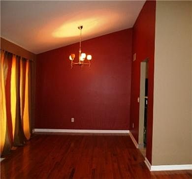 524B Robyn Road, Valparaiso, IN 46385