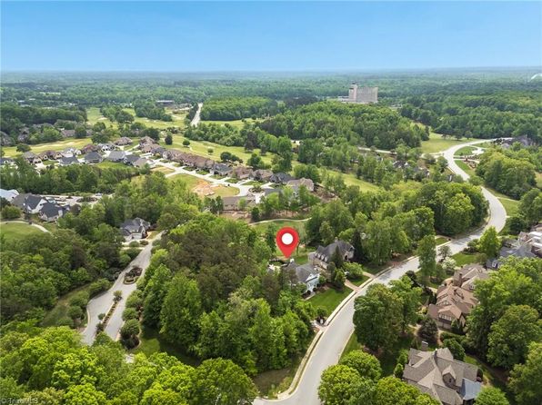 3903 Dover Park Rd, Greensboro, NC 27407
