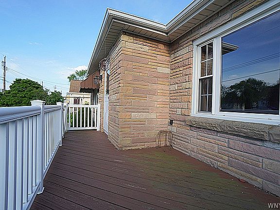 3rd image of 1185 Cleveland Dr
