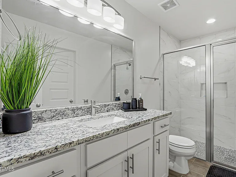 15252 Apex Ct — Photo 33