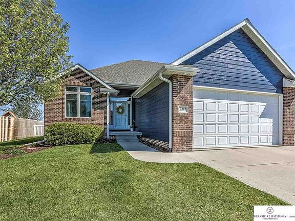 2nd image of 3242 Cherrywood Dr