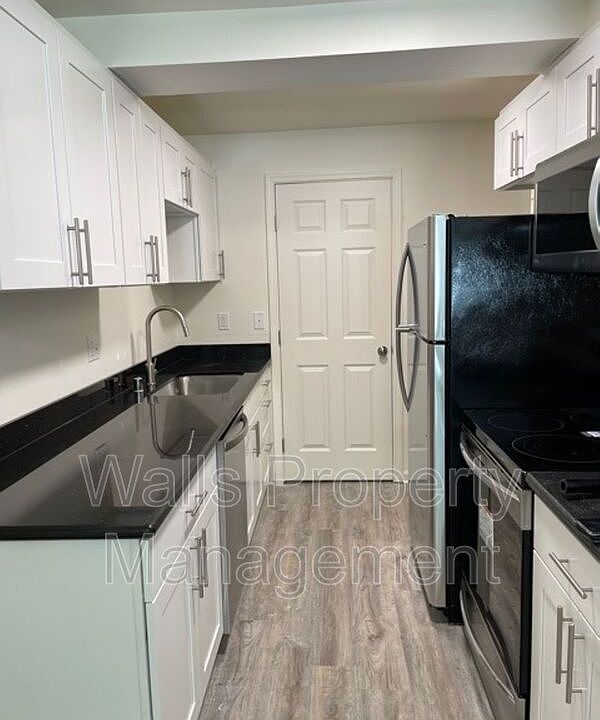 1st image of 7060 Lincoln Park Way SW #206