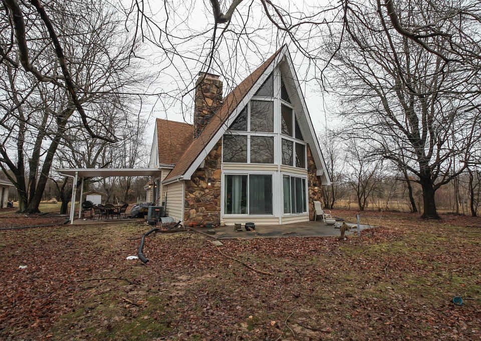 1st image of 3231 W Farm Road 44