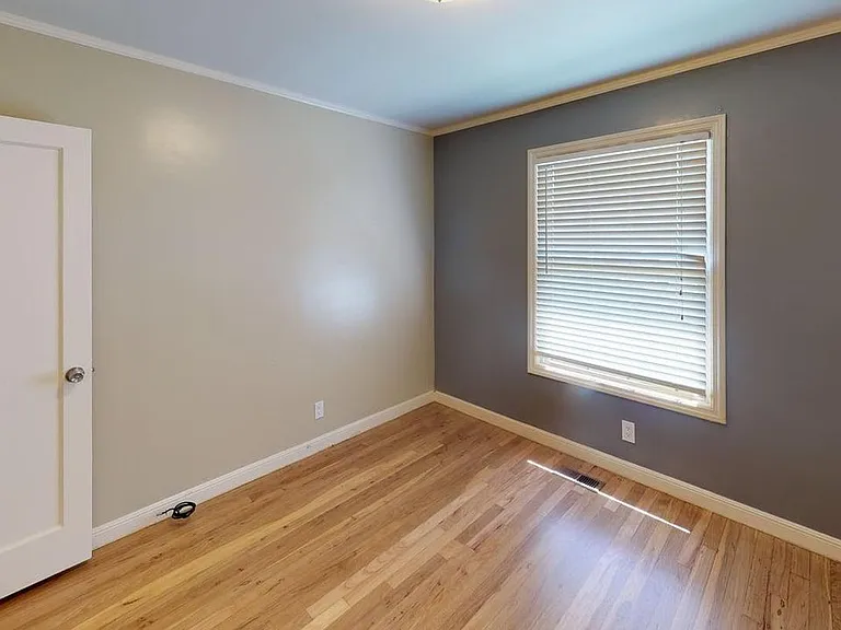 3023 Beverly St — Photo 10