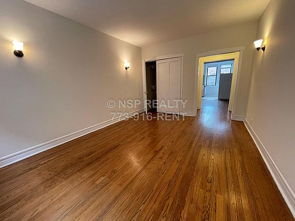 5th image of 6945 N Ashland Ave #D2