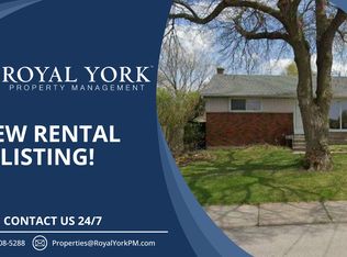 151 Warren Ave #2, Hamilton, ON L9A3E2