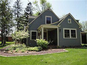 2nd image of 2219 Como Park Blvd